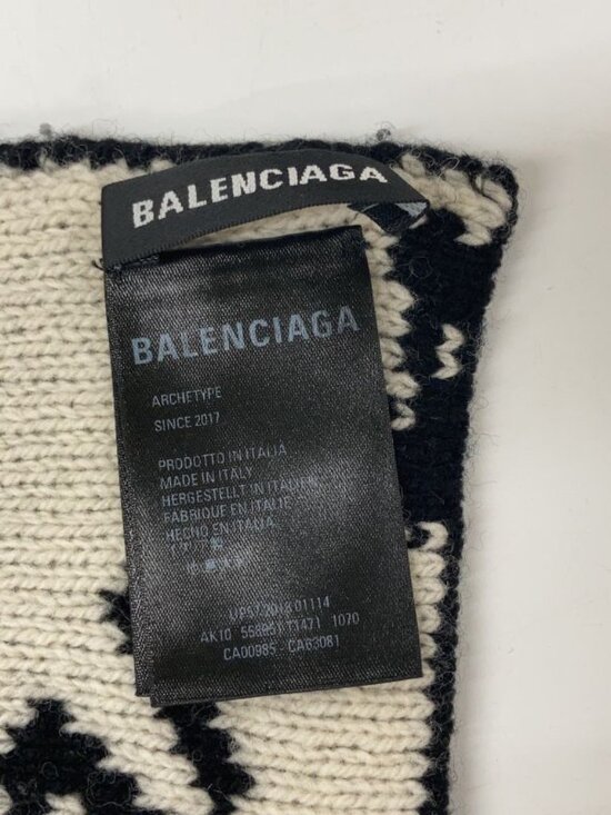 Balenciaga Logo Scarf Black - Picture 3 of 5